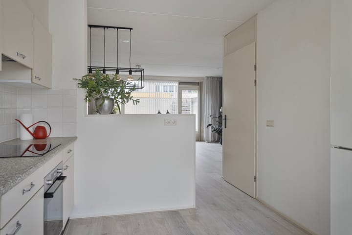 Foto 17 van Doornenburgallee 17