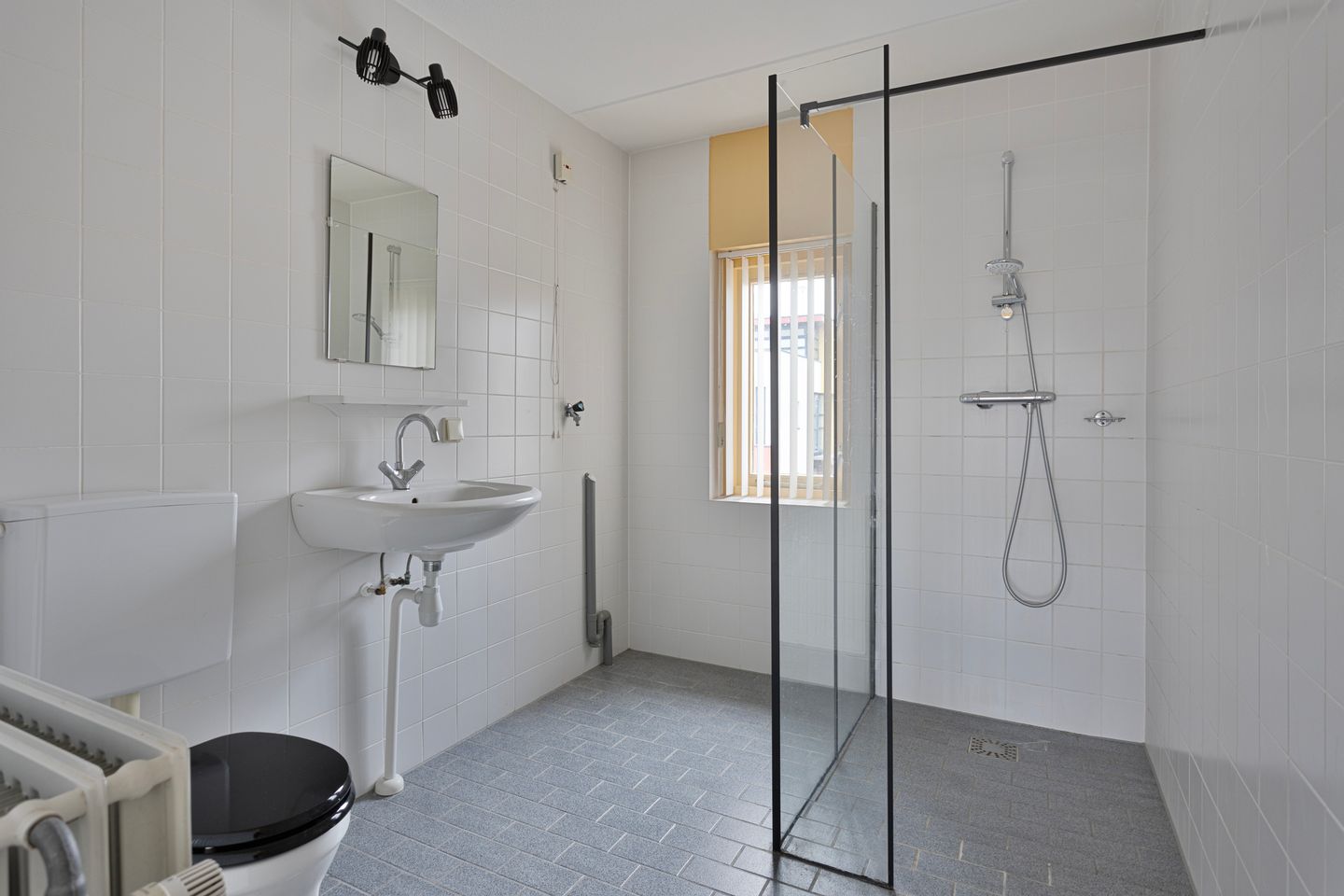 Foto 20 van Doornenburgallee 17