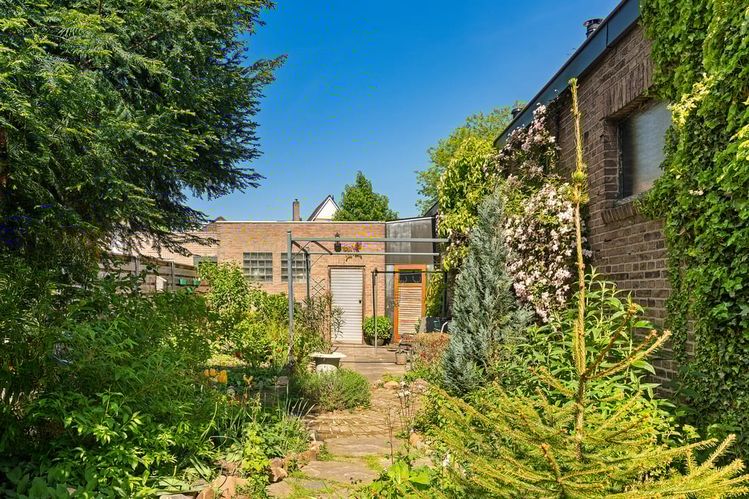 Foto 16 van Rijksweg Zuid 130