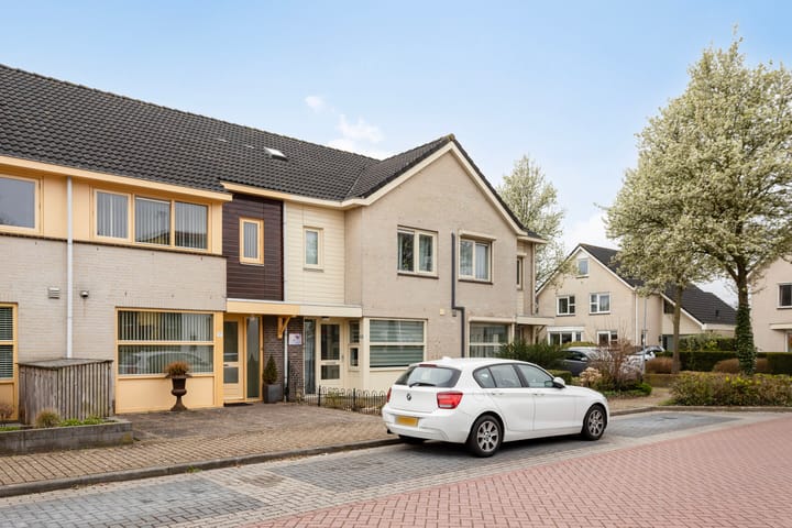 Foto 37 van Doornenburgallee 17