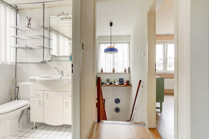 Photo 18 of Aardebaan 12