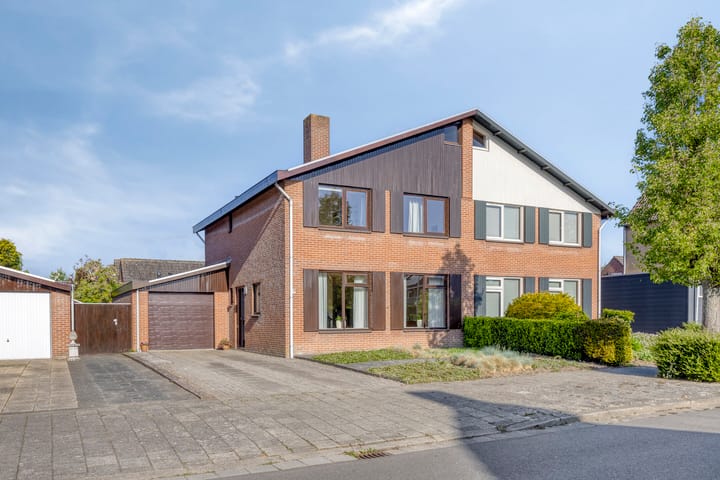 Foto 1 van Karel Doormanstraat 8