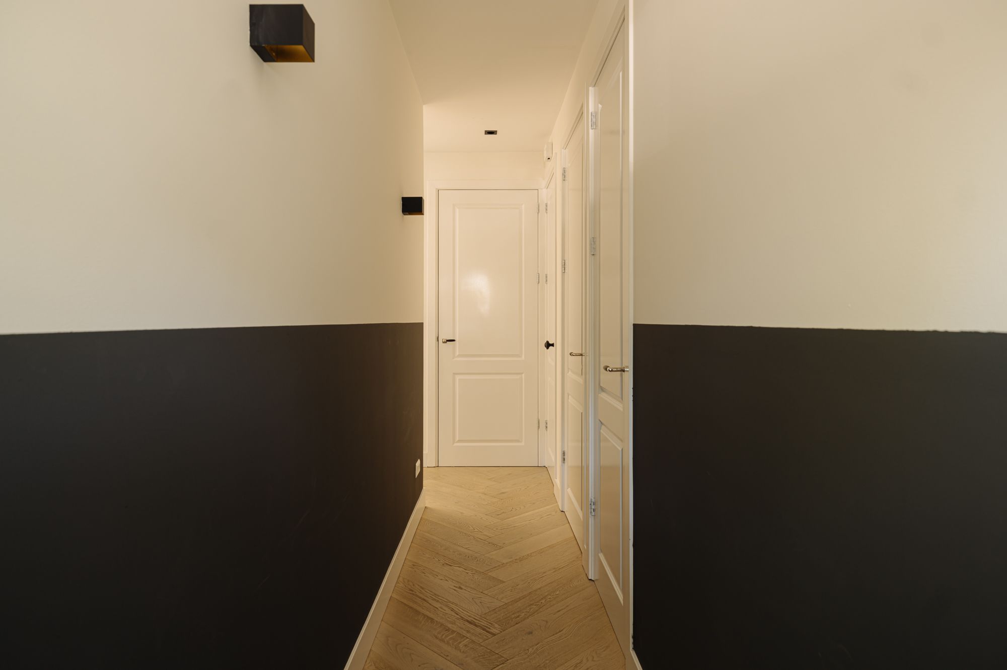 Photo 9 of Willem de Zwijgerlaan 243-A