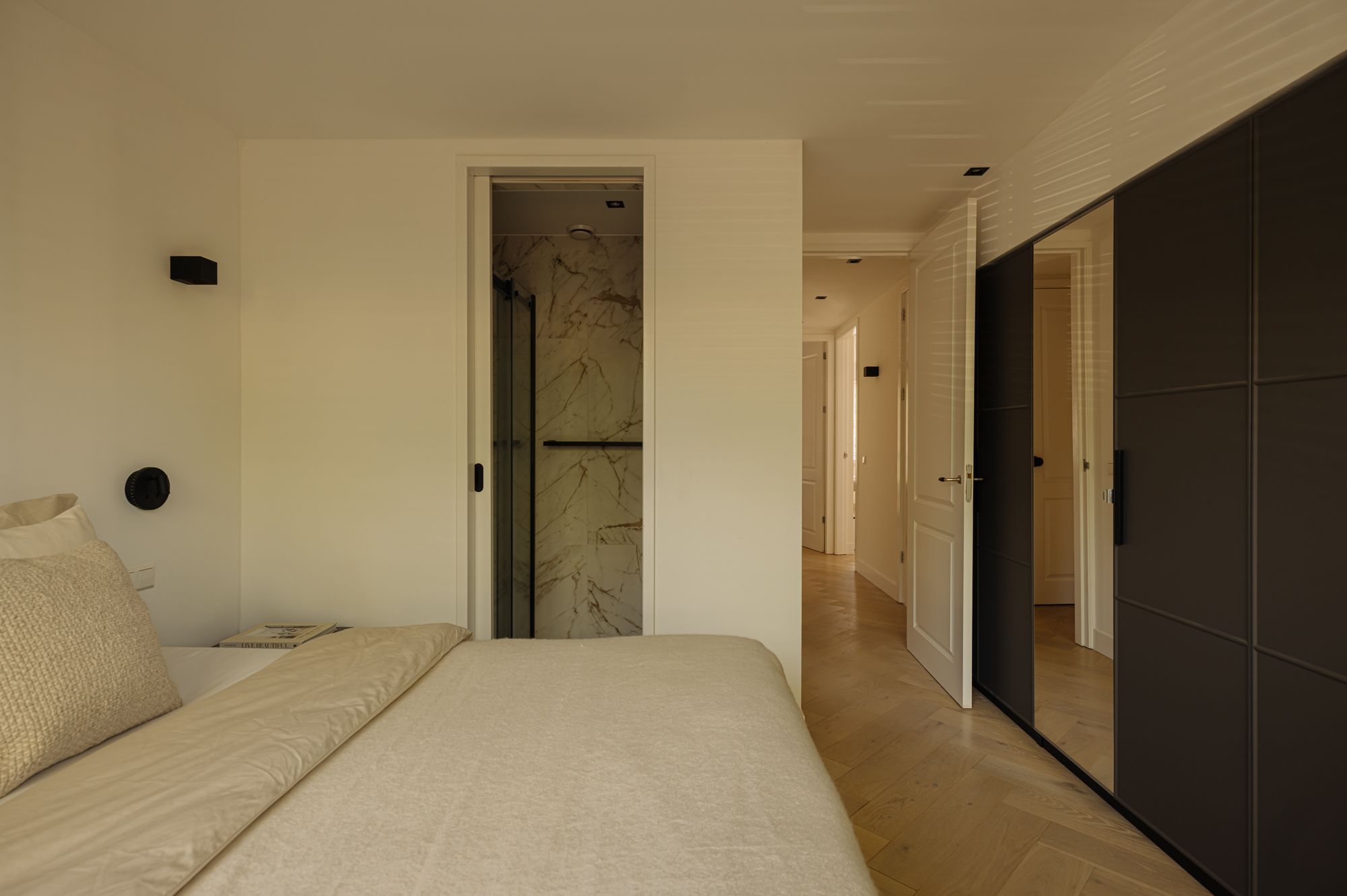 Photo 18 of Willem de Zwijgerlaan 243-A