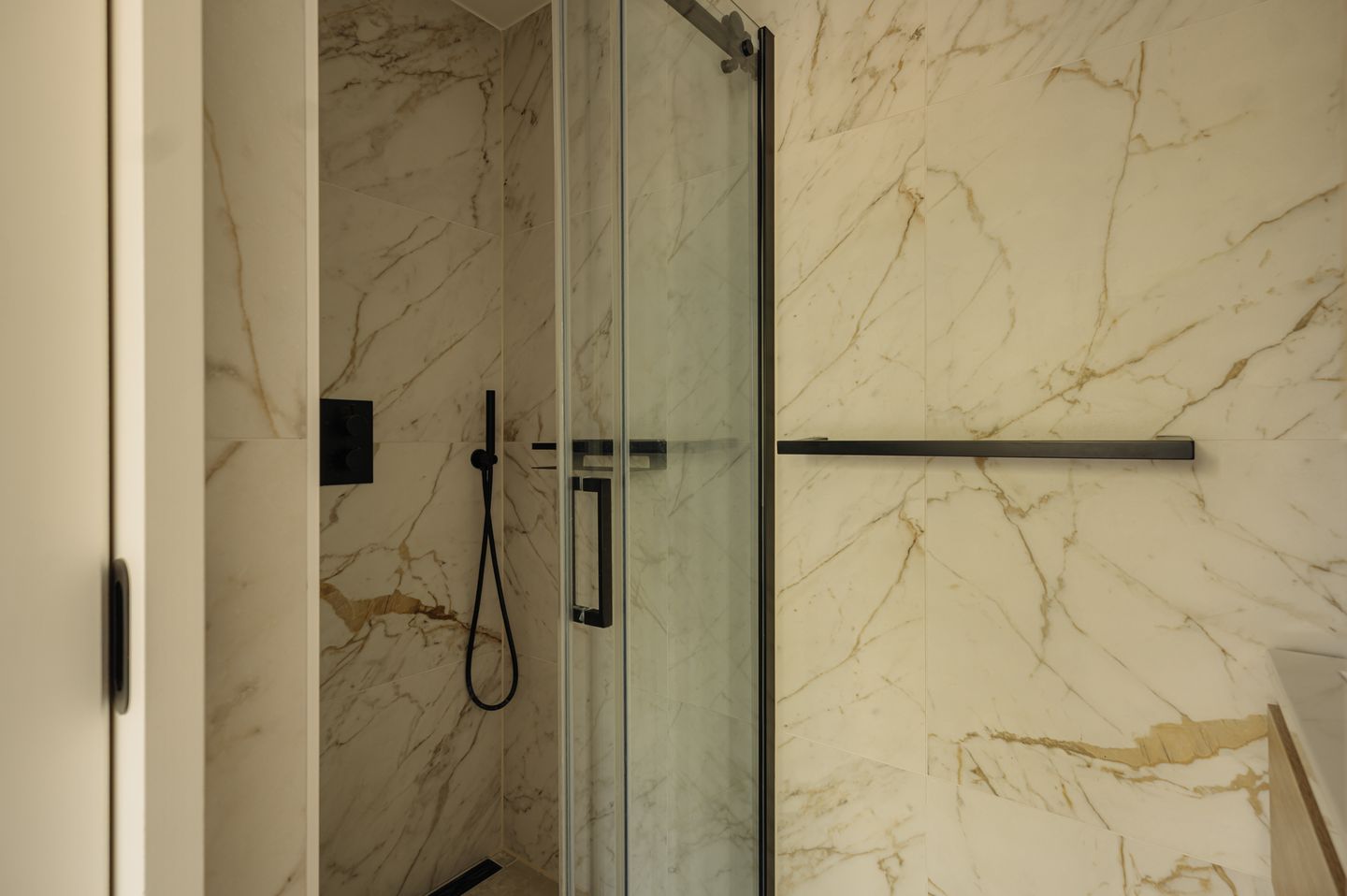 Photo 19 of Willem de Zwijgerlaan 243-A