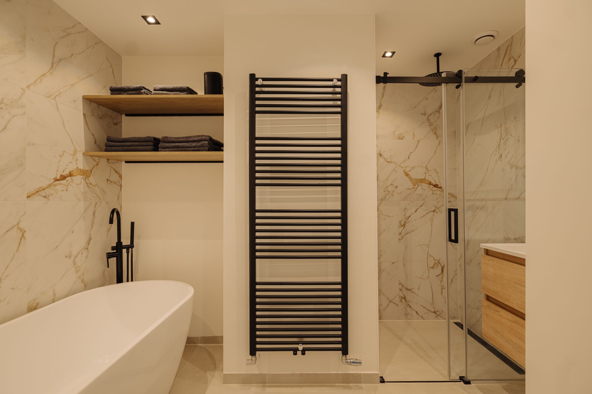 Photo 21 of Willem de Zwijgerlaan 243-A