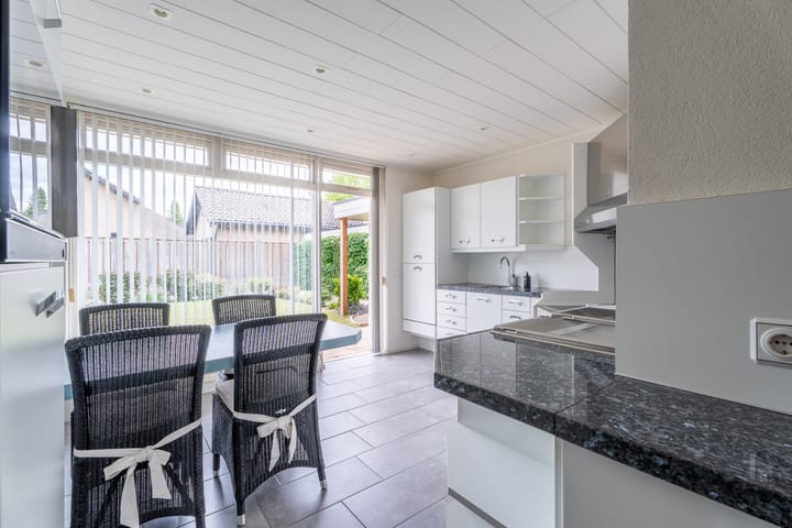 Foto 12 van Bizetplantsoen 41