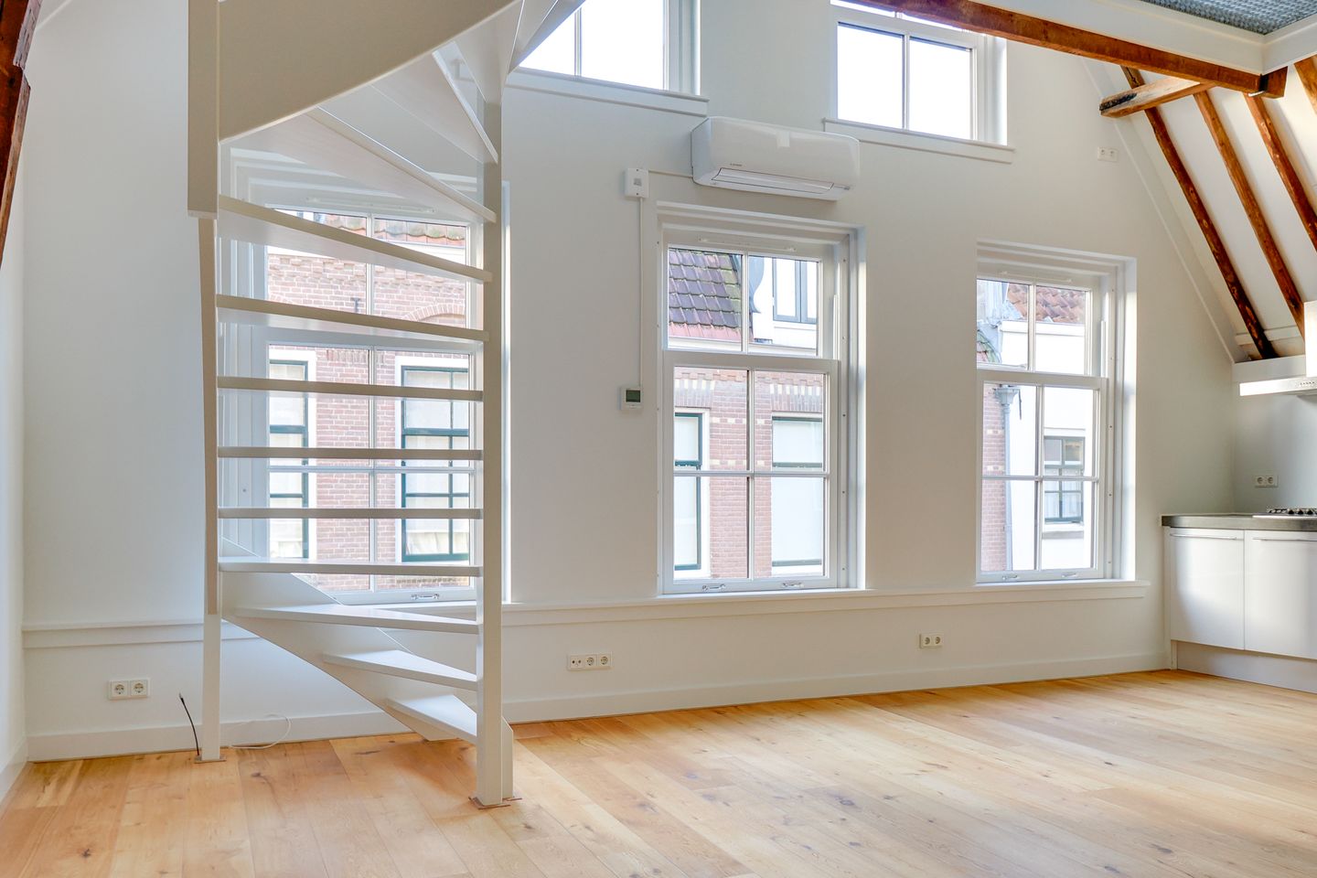 Foto 20 van Lange Lauwerstraat 36-A