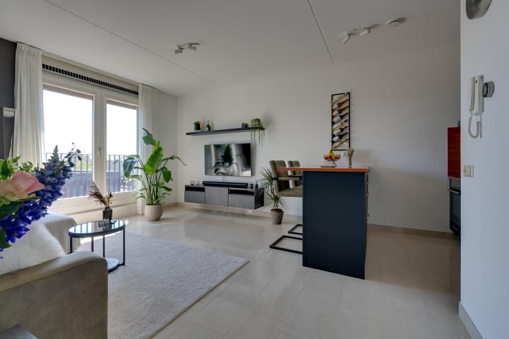 Photo 6 of Gangeslaan 55-Y