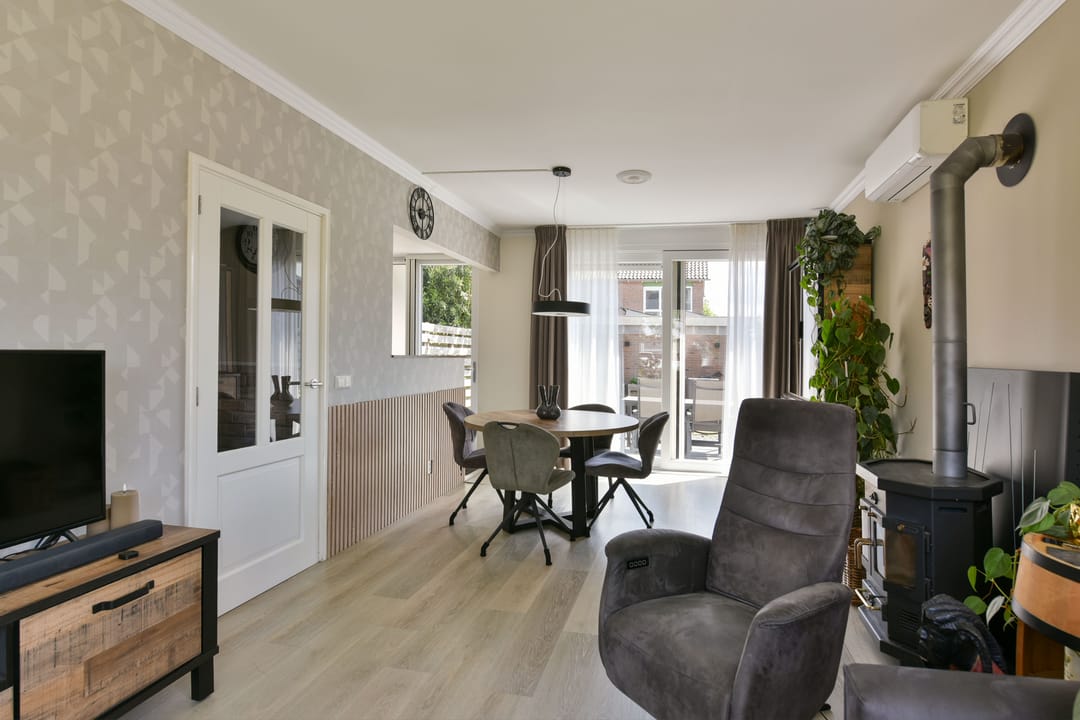 Photo 8 of Hoofdweg 85