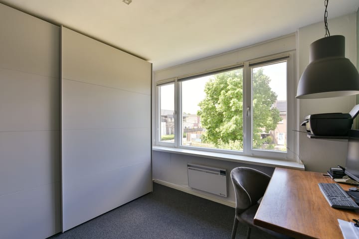 Photo 15 of Hoofdweg 85