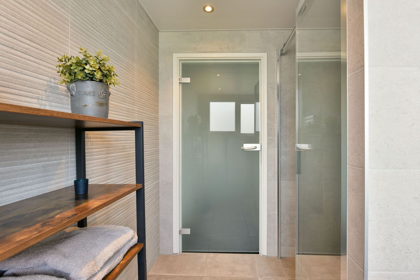 Photo 20 of Hoofdweg 85