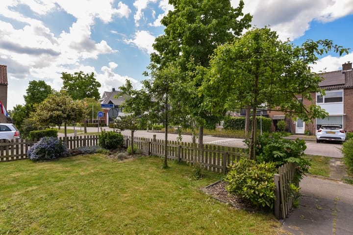 Photo 30 of Hoofdweg 85