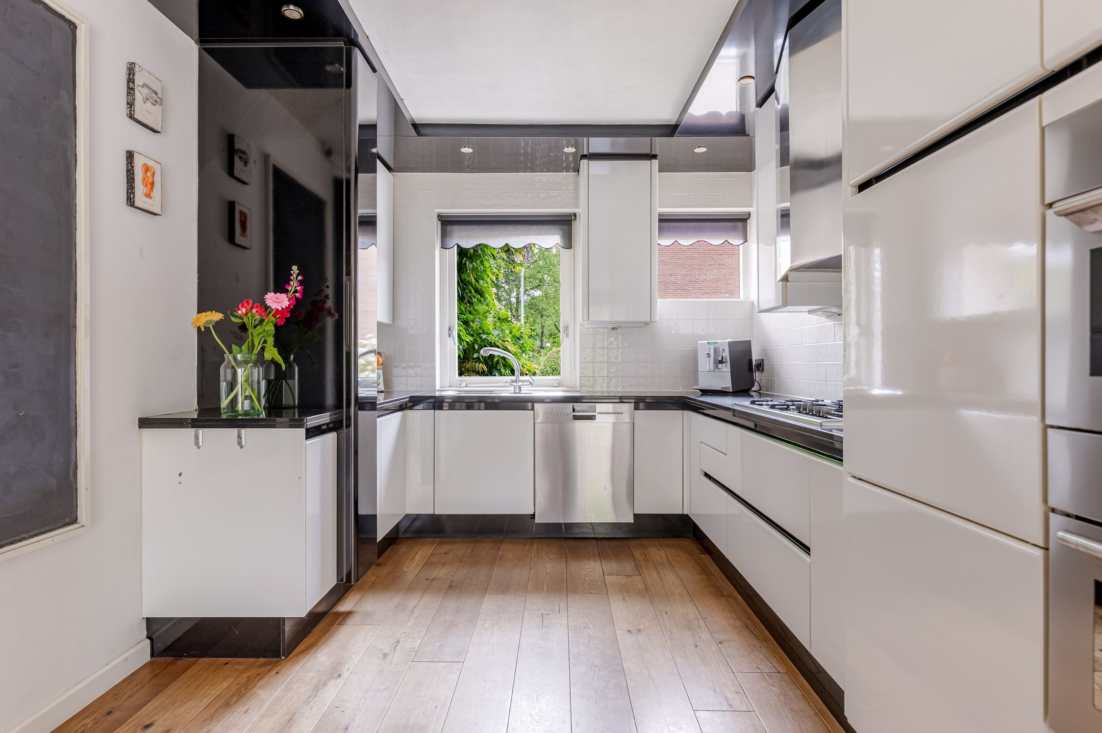 Foto 21 van Buitenhof 64