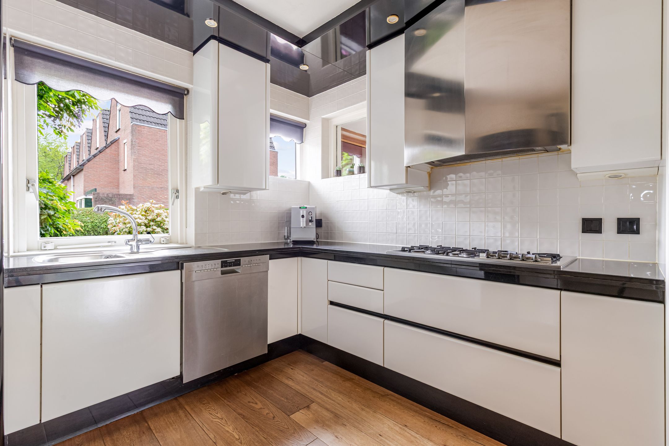 Foto 24 van Buitenhof 64