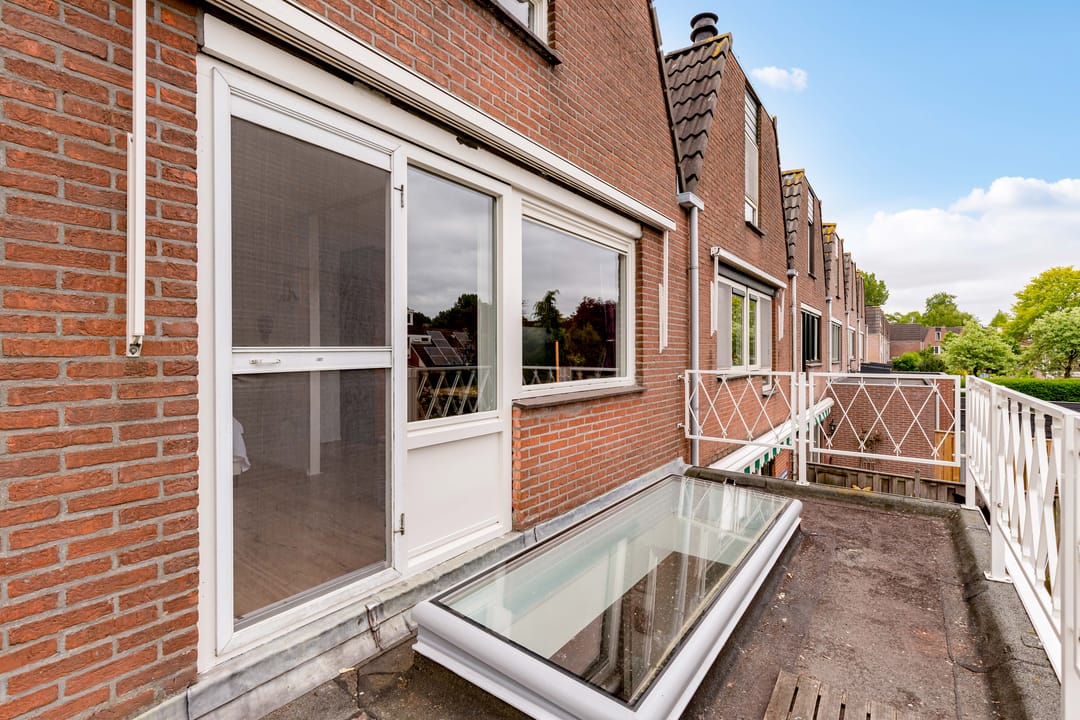 Foto 32 van Buitenhof 64