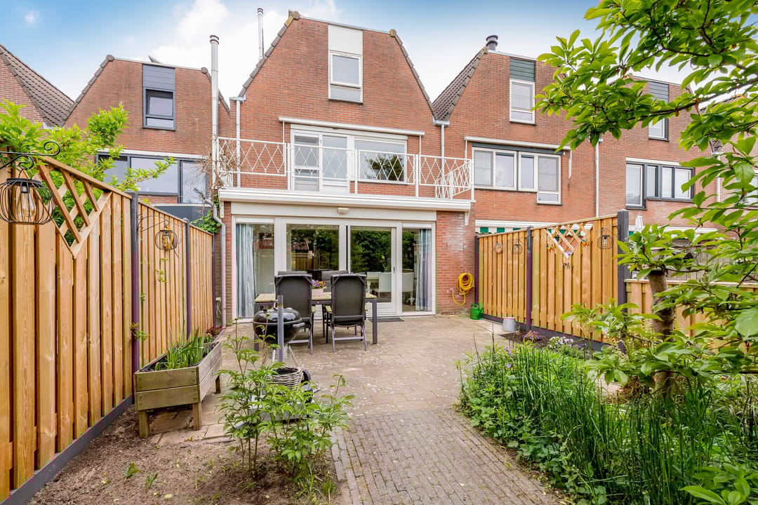 Foto 46 van Buitenhof 64