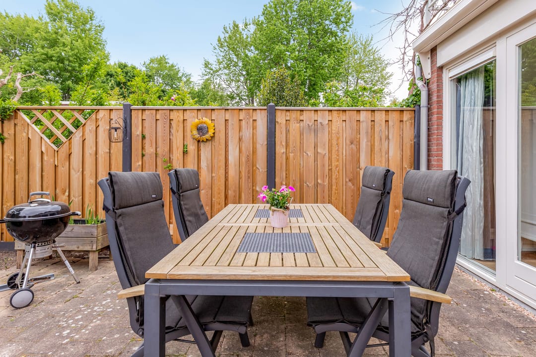 Foto 47 van Buitenhof 64