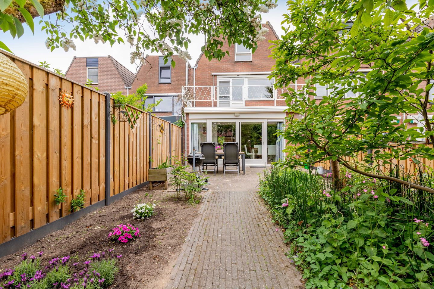 Foto 49 van Buitenhof 64