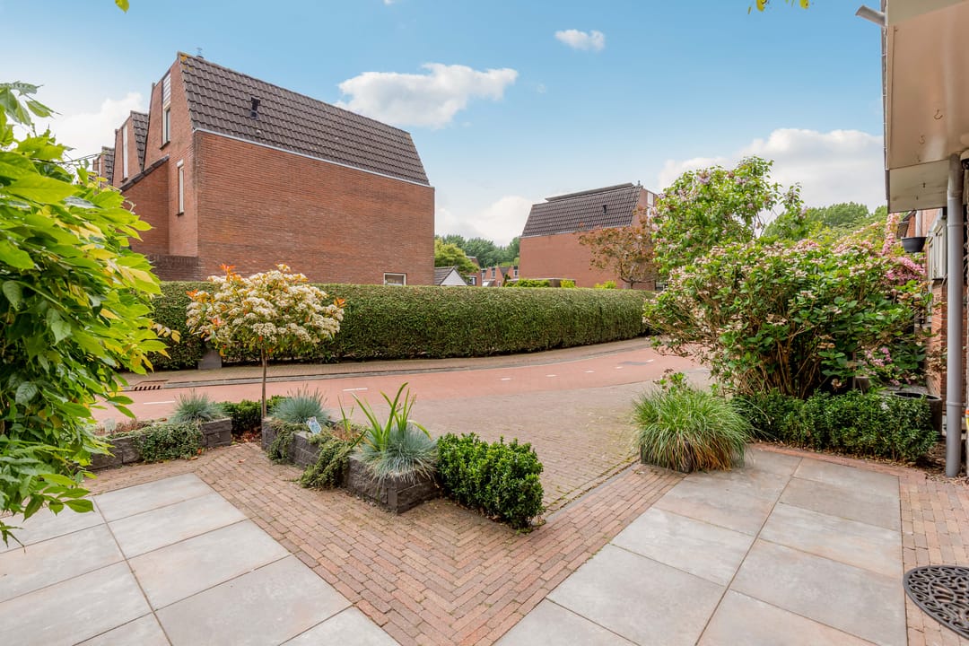 Foto 53 van Buitenhof 64