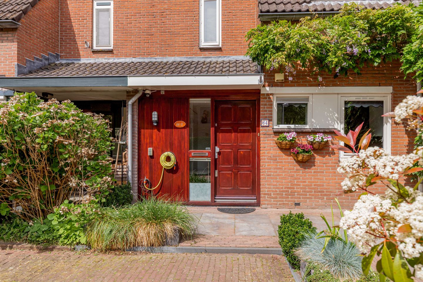 Foto 55 van Buitenhof 64