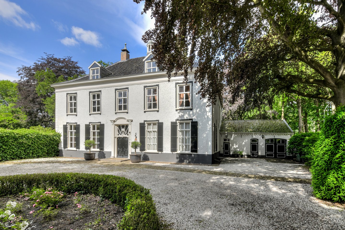 View photo 1 of Ridderstraat 80