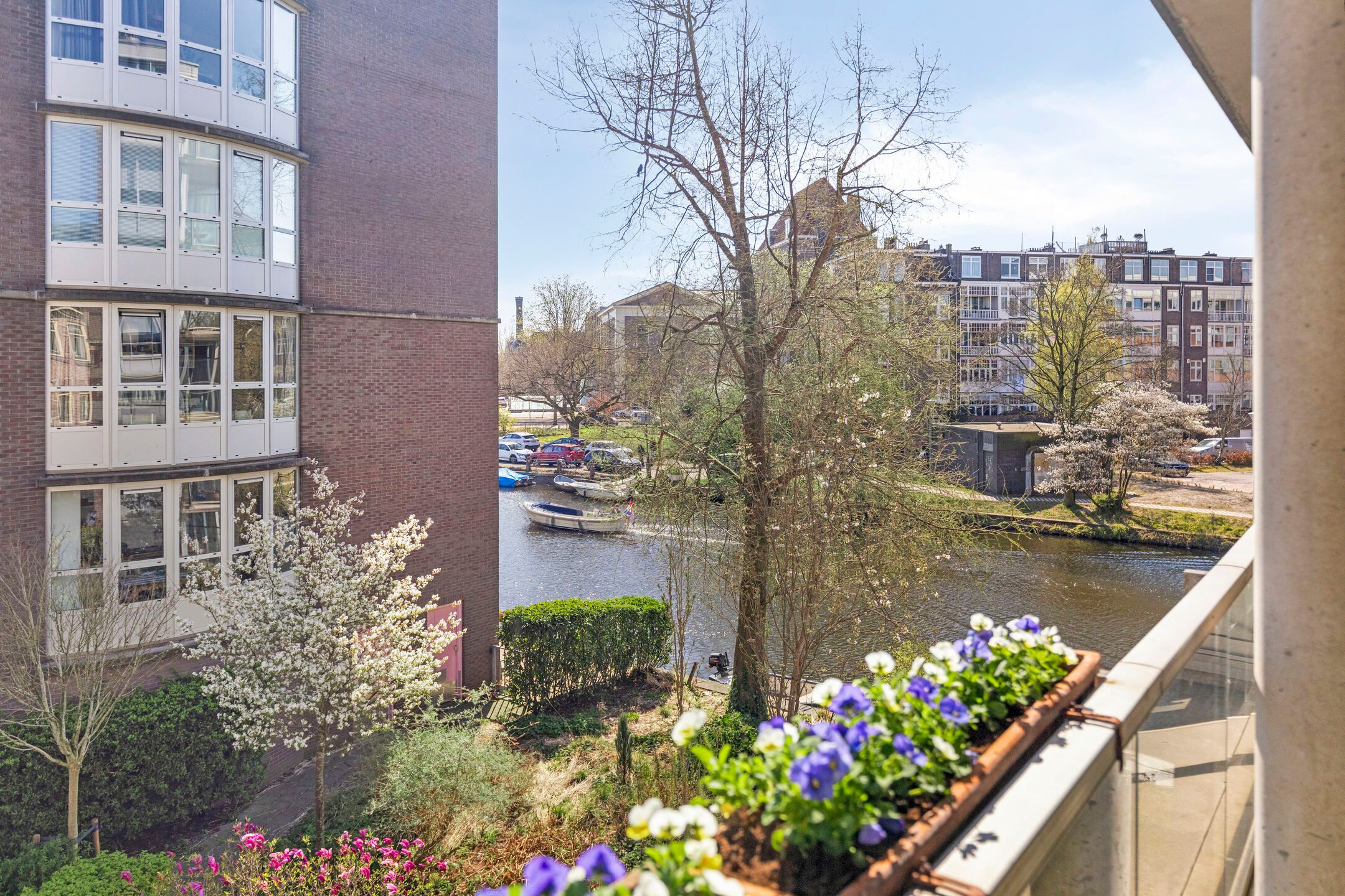 Foto 12 van Plantage Muidergracht 128