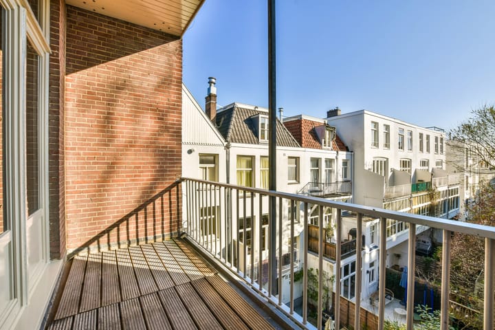 Foto 12 van Jacob Obrechtstraat 21-2