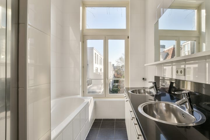 Foto 15 van Jacob Obrechtstraat 21-2