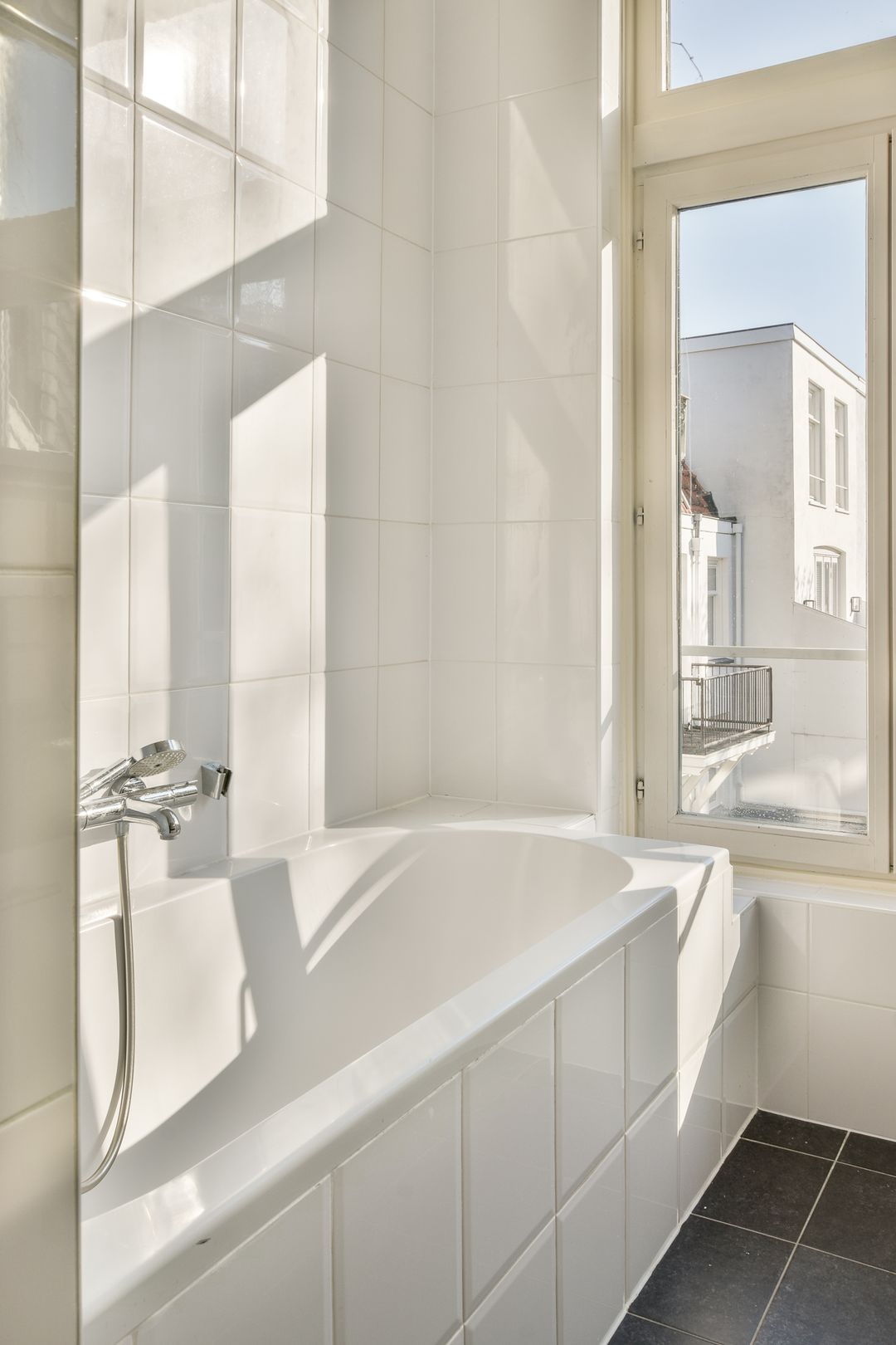 Foto 17 van Jacob Obrechtstraat 21-2