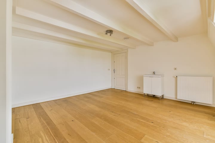 Foto 21 van Jacob Obrechtstraat 21-2