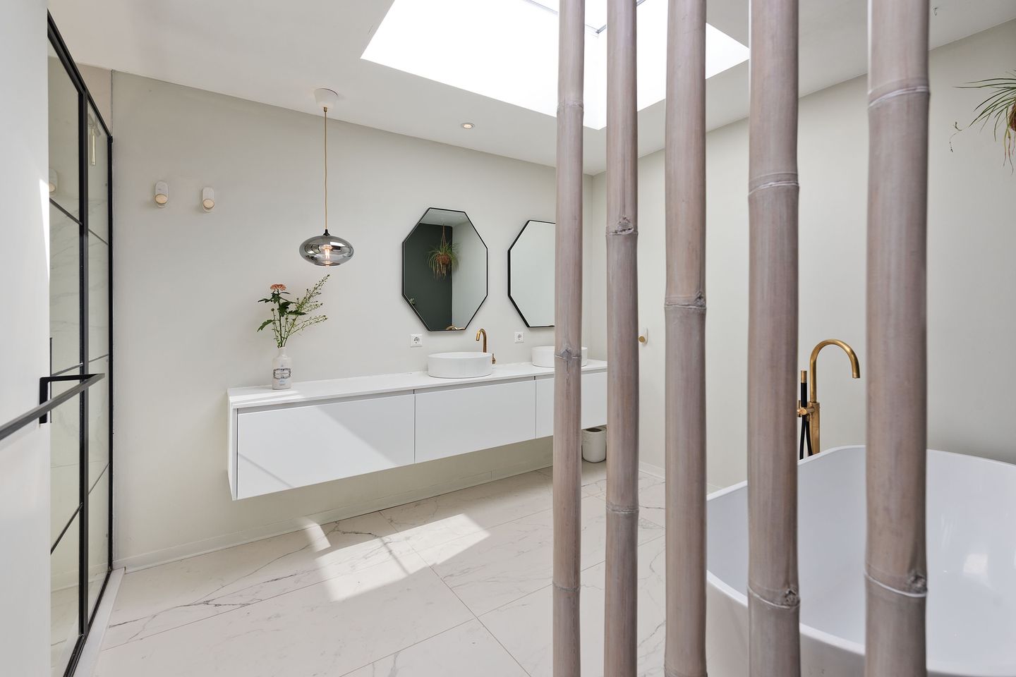 Photo 29 of Aalsmeerderdijk 368