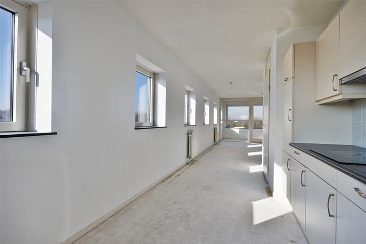 Foto 18 van Westpoint 203