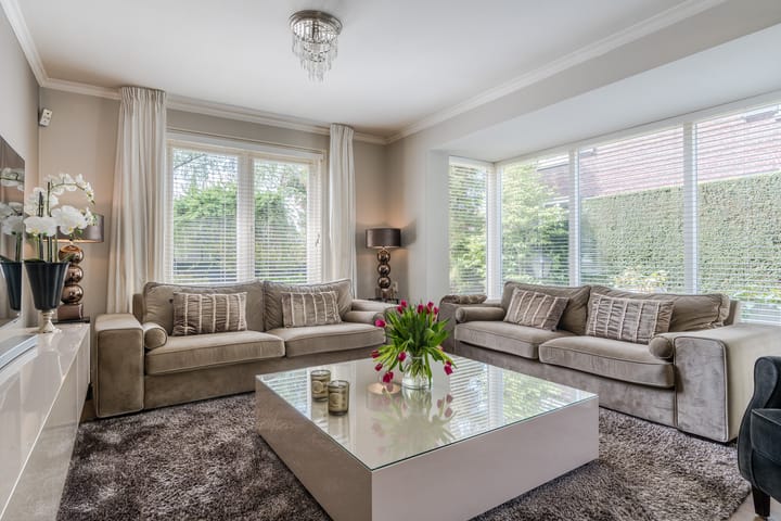 Photo 2 of Burgemeester Serrarisstraat 74