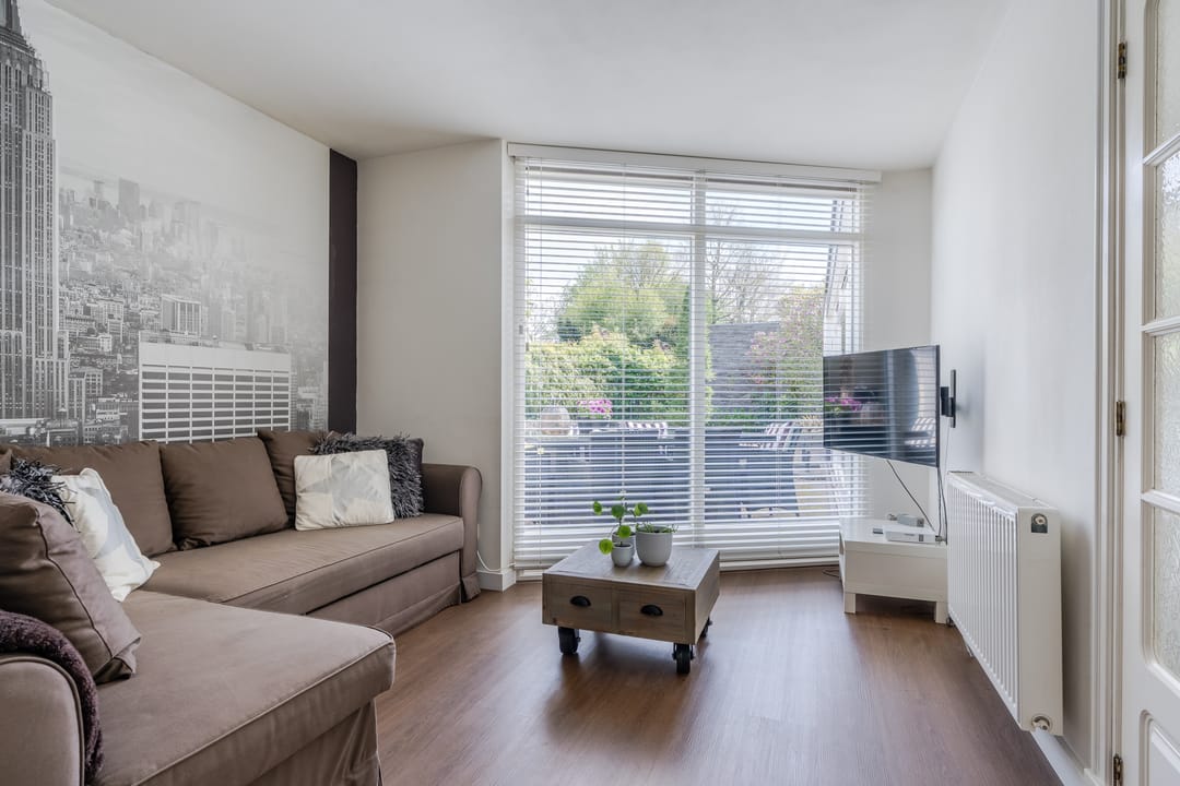 Photo 16 of Burgemeester Serrarisstraat 74