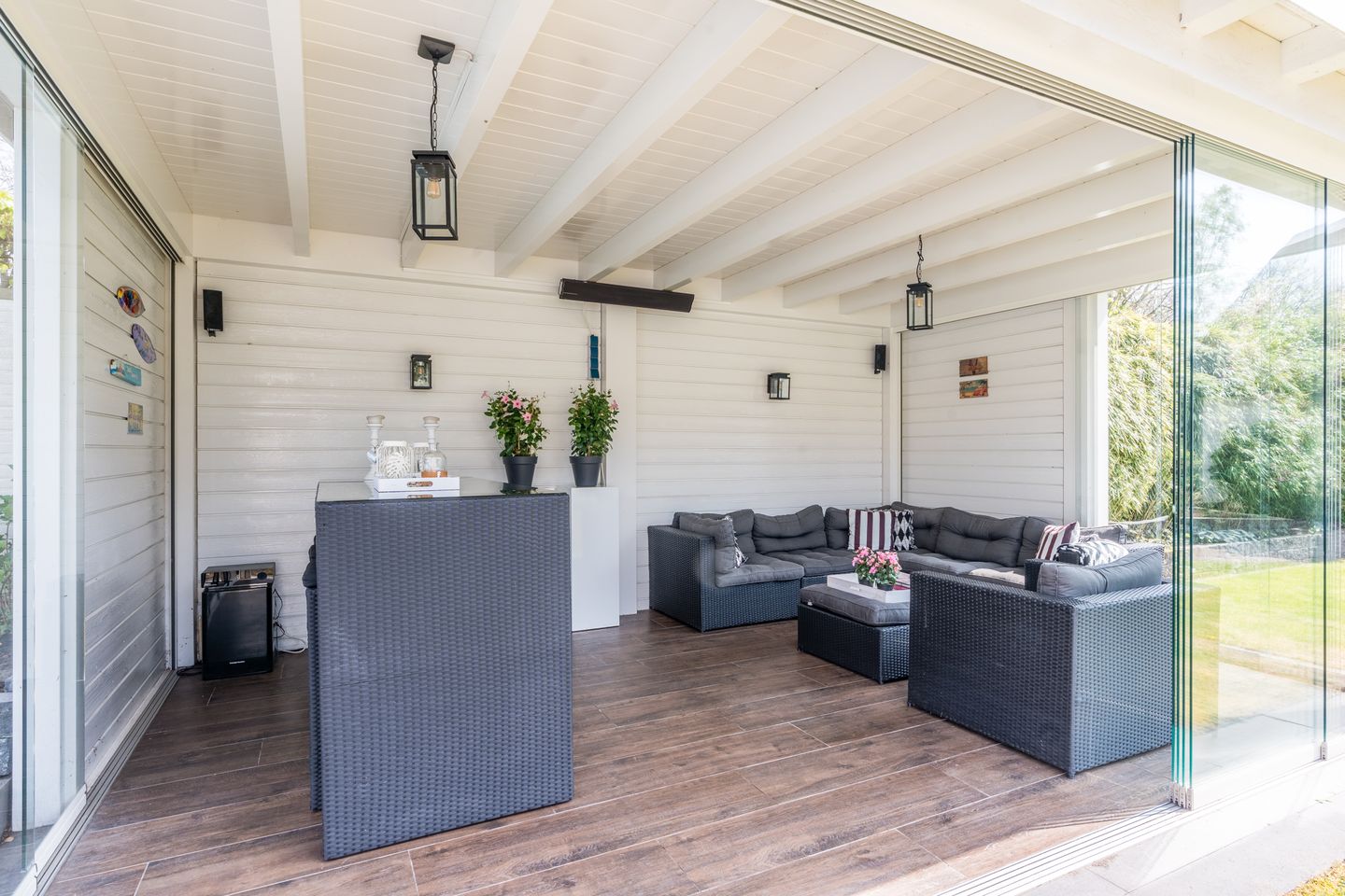 Photo 34 of Burgemeester Serrarisstraat 74