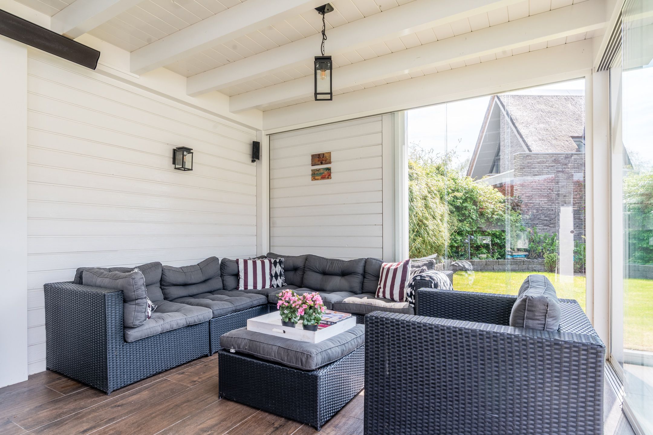 Photo 36 of Burgemeester Serrarisstraat 74