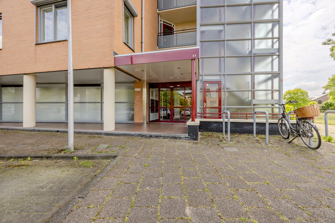 Photo 31 of Volantestraat 43