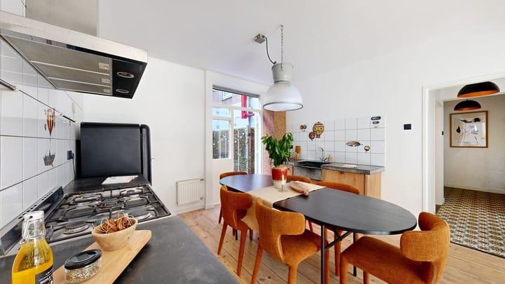 Foto 8 van Van Heemskerckstraat 2