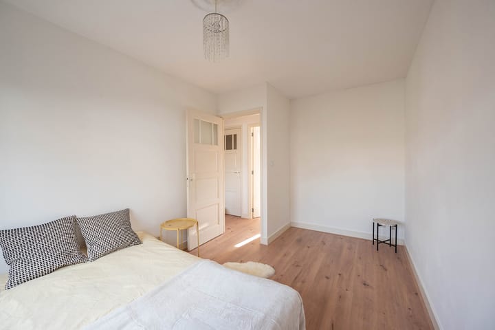 Foto 23 van Cheribonstraat 38