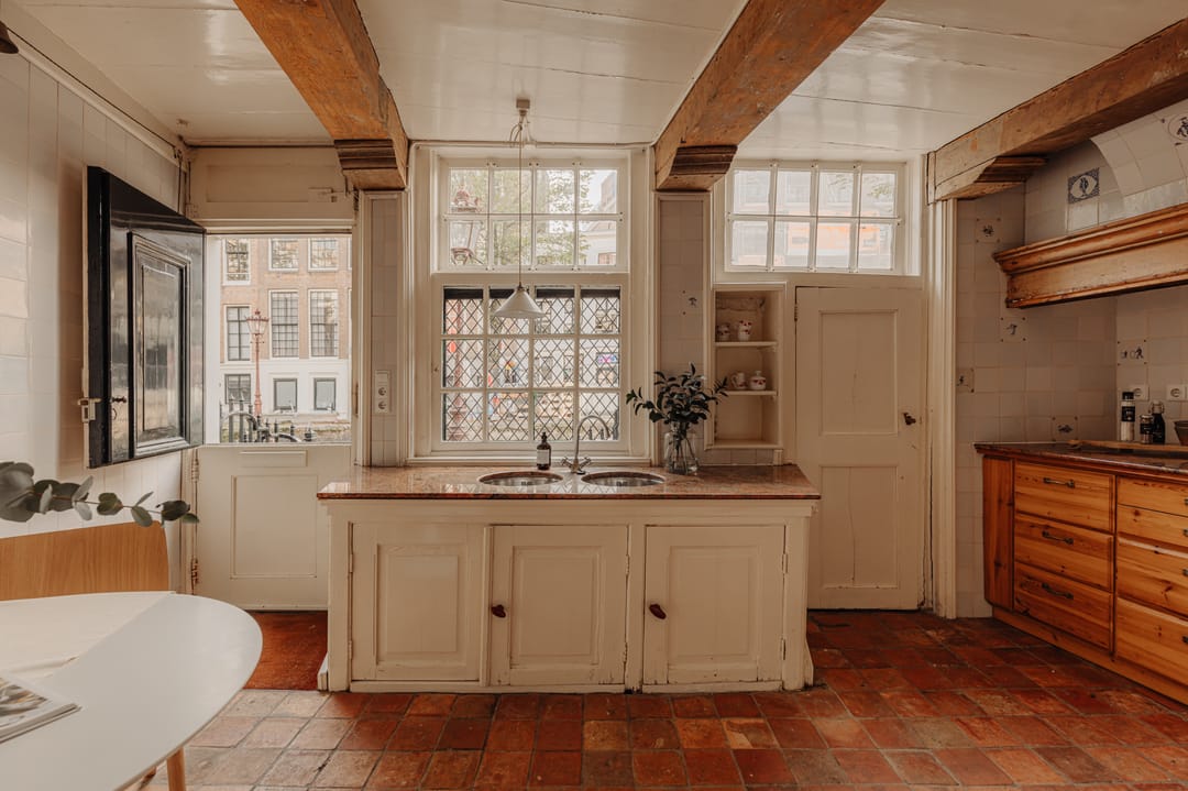 Foto 8 van Oudezijds Achterburgwal 212