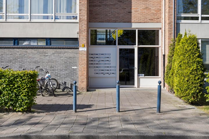 Photo 2 of Kloosstraat 19