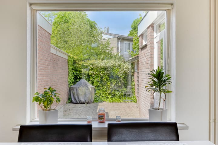 Foto 10 van Comm d Vos v Steenwijklaan 95