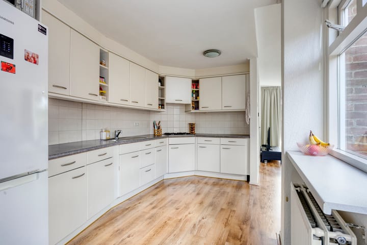 Foto 12 van Comm d Vos v Steenwijklaan 95