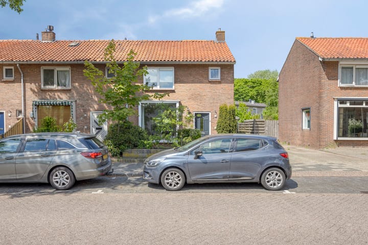 Foto 23 van Comm d Vos v Steenwijklaan 95