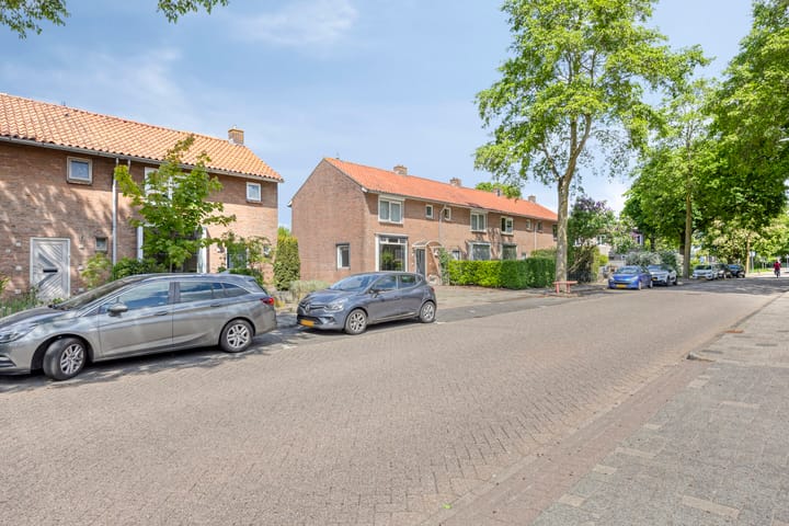 Foto 25 van Comm d Vos v Steenwijklaan 95