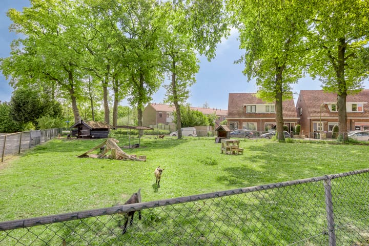 Foto 26 van Comm d Vos v Steenwijklaan 95