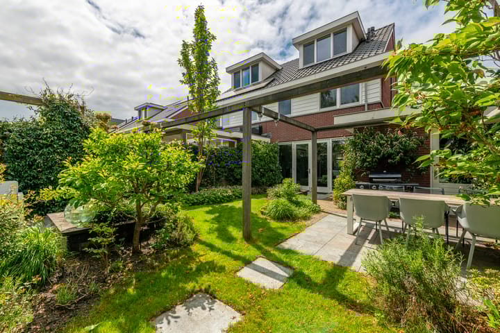 Foto 2 van Julianahof 11