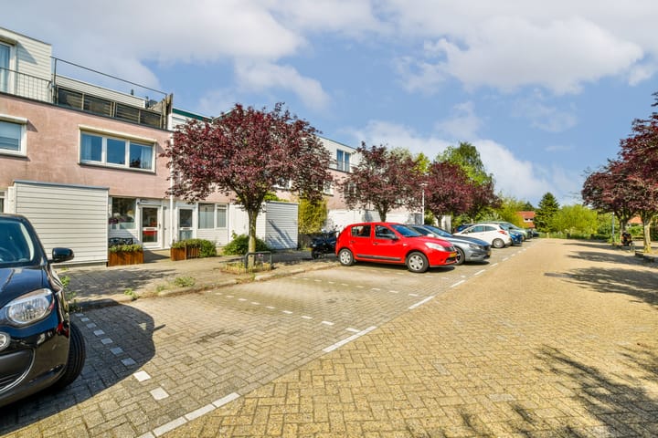 Foto 35 van Narwalstraat 5