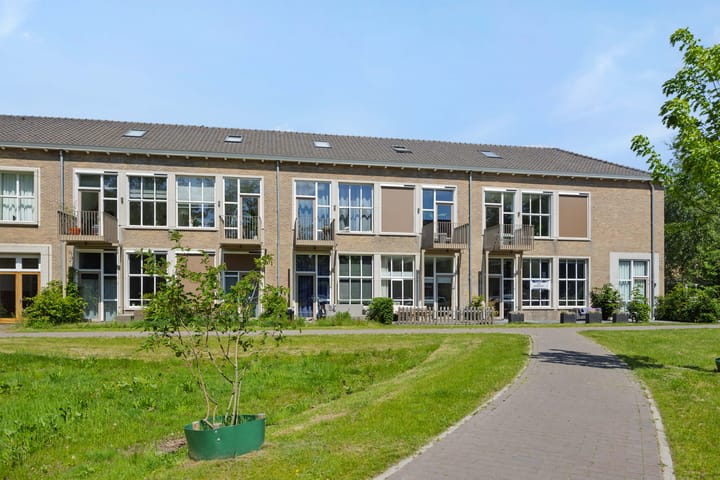 Foto 19 van Albert Schweitzerstraat 65